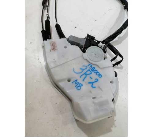 Замок правой сдвижной двери