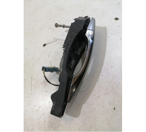 Ручка двери передняя левая наружная