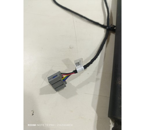 Амортизатор двери крышки багажника левый