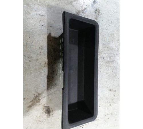 Ящик для инструментов багажника