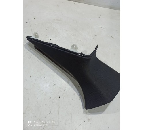 Обшивка задней стойки (правая)