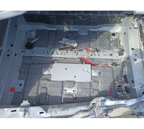 Ниша багажника(запасного колеса)