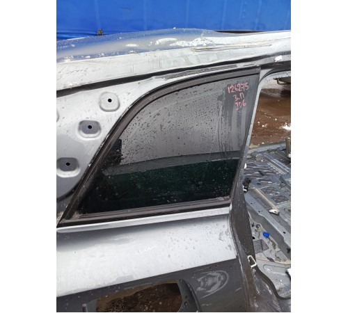 Глухое стекло заднее правое