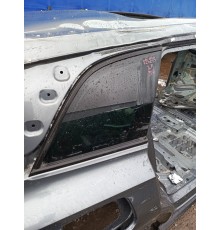 Глухое стекло заднее правое