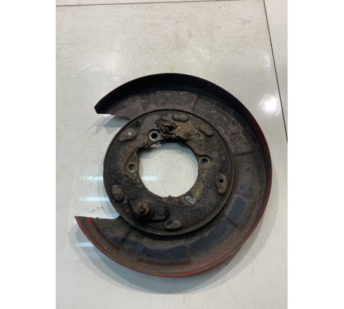 Защита тормозного диска (задняя, правая)