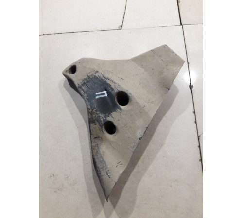 Пыльник рычага подвески (задний правый)