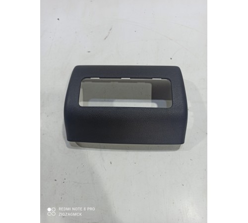 Накладка центральной консоли задняя