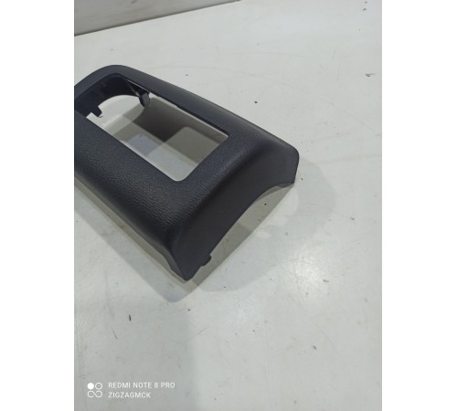 Накладка центральной консоли задняя