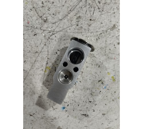 Расширительный клапан кондиционера