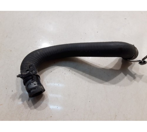 Патрубок системы охлаждения