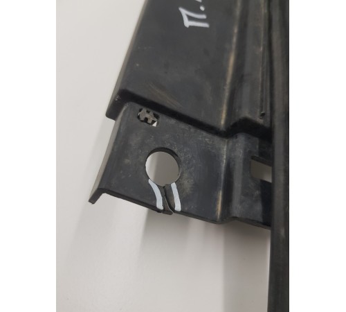 Накладка крыла передняя левая