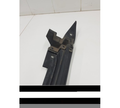 Накладка крыла передняя левая