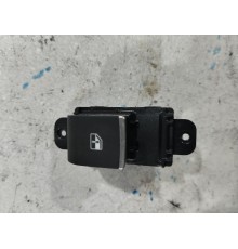 Кнопка стеклоподъёмника передняя правая Кнопка стеклоподъёмника передняя правая