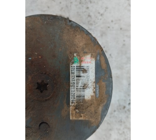 Отбойник передней рессоры левый