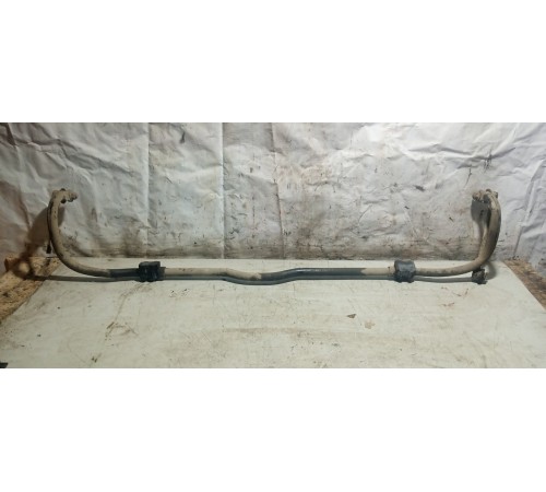 Стабилизатор передний