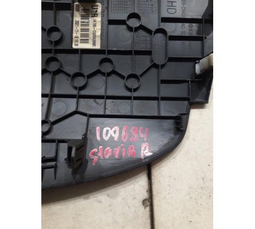 Накладка торпедо боковая(правая)