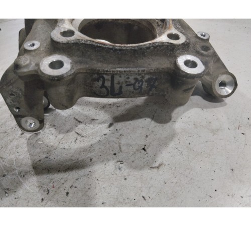 Кулак поворотный(задний левый)