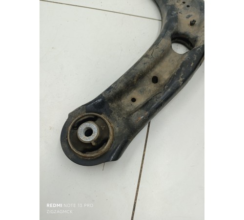 Рычаг подвески передний левый нижний