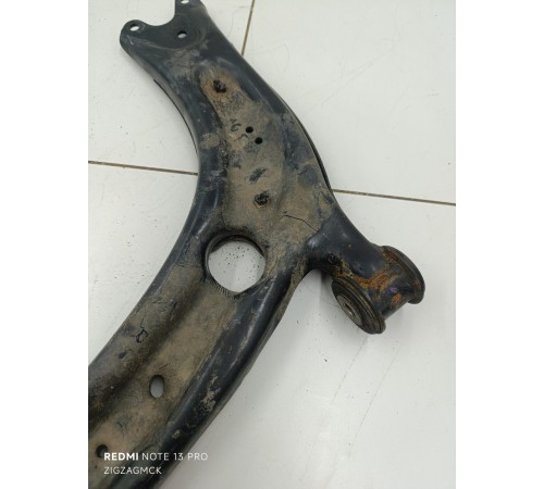Рычаг подвески передний левый нижний
