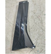 Накладка крышки багажника правая