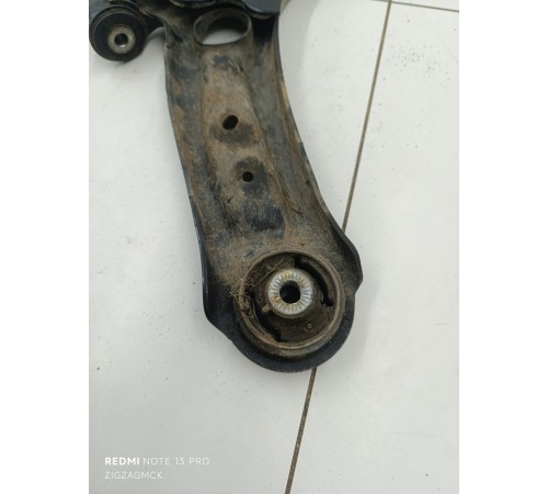 Рычаг подвески передний левый нижний