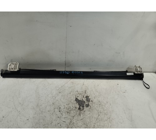 Шторка рулонная солнцезащитная передняя правая