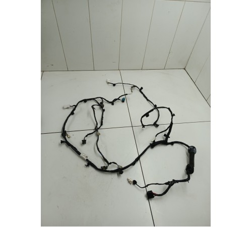 Электропроводка крышки багажника