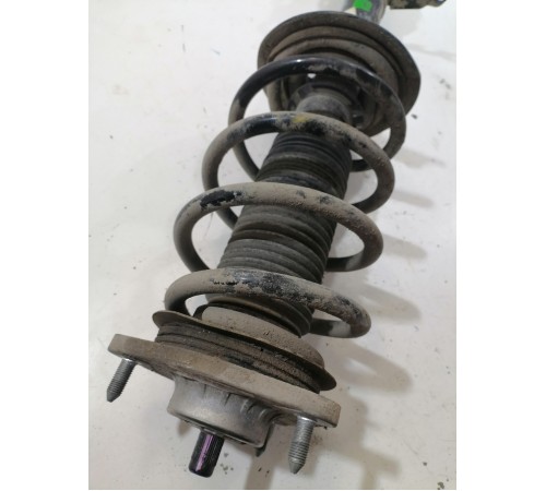 Амортизатор подвески передний левый в сборе