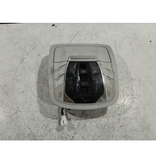 Плафон внутреннего освещения салона передний