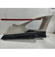 Накладка стойки (задняя левая)