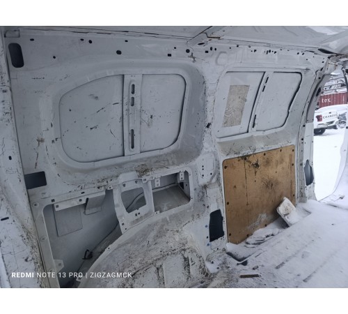 Левая сторона кузова