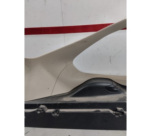 Накладка стойки (задняя левая)