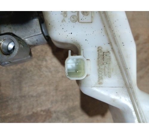 Главный тормозной цилиндр с бачком