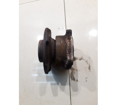 Ступица (задняя, левая)