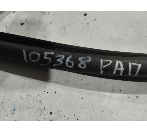 Уплотнитель двери(задний правый)