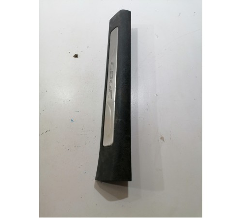 Накладка порога передняя левая внутренняя