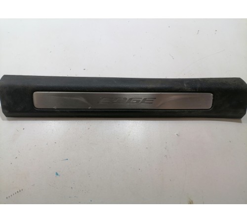 Накладка порога передняя левая внутренняя