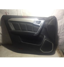 Обшивка двери,передняя левая