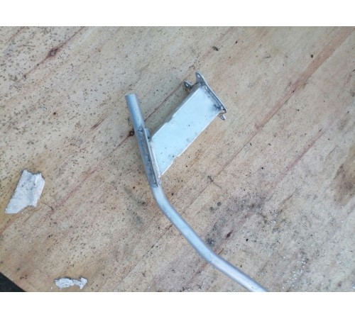 Усилитель переднего бампера