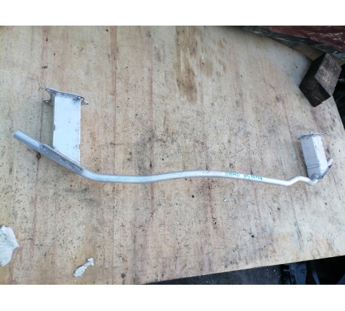 Усилитель переднего бампера