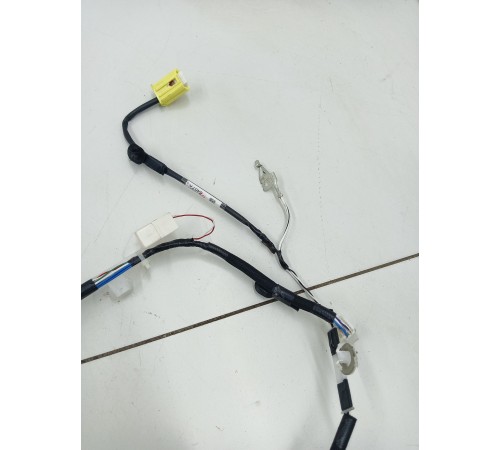 Электропроводка двери передняя правая