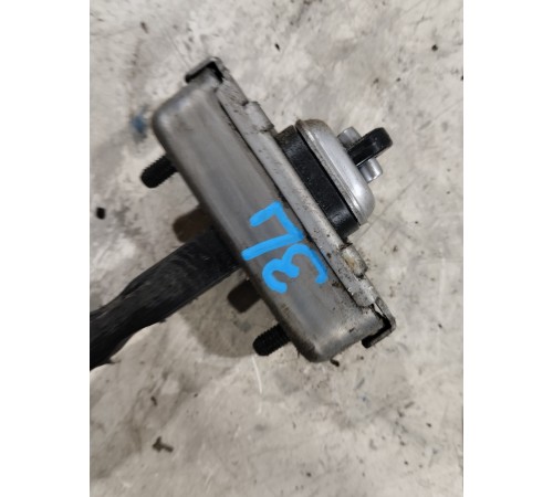 Ограничитель двери задний левый