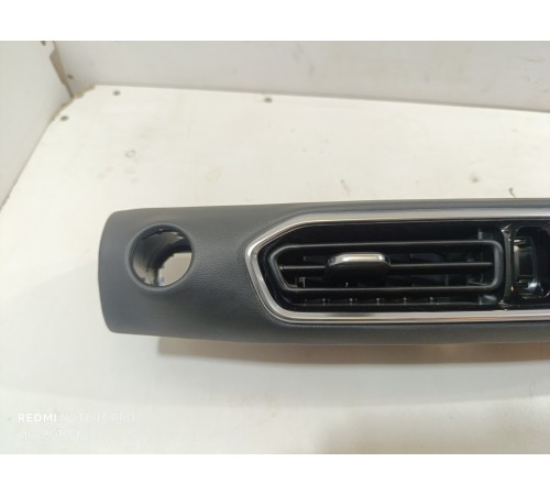 Декоративная накладка торпедо с дефлектором