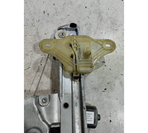 Стеклоподъемник (задний левый)