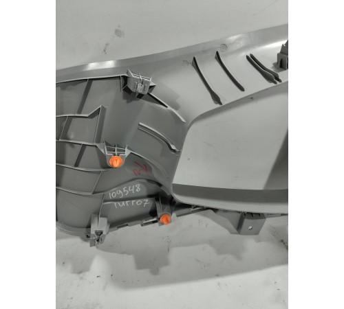 Обшивка задней стойки (правая верхняя)