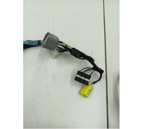 Проводка двери передней левой