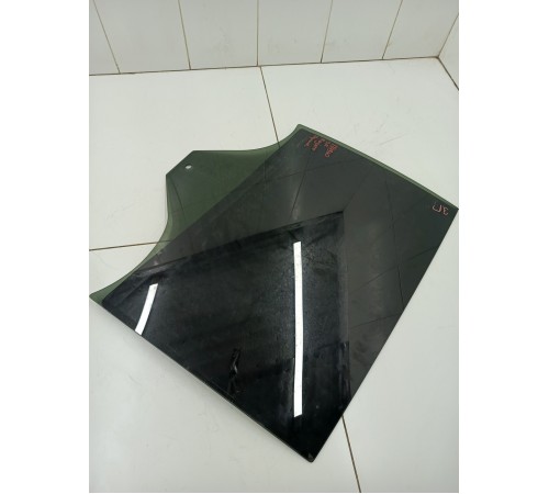 Стекло двери заднее правое