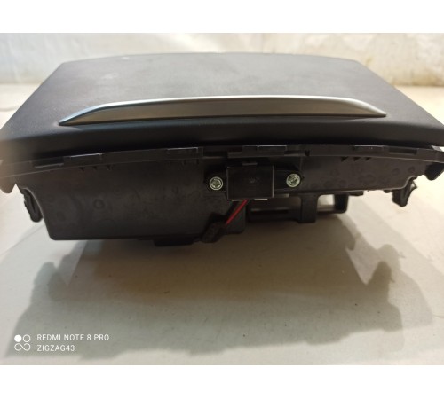 Бардачок центральной консоли