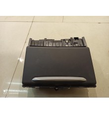 Бардачок центральной консоли