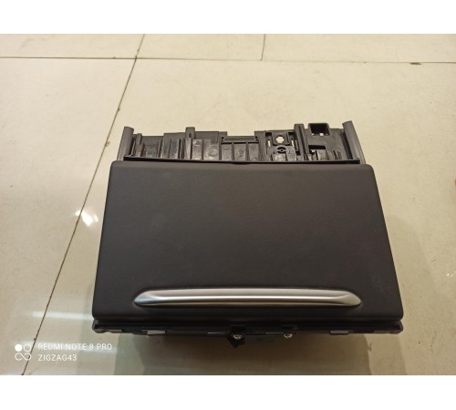 Бардачок центральной консоли